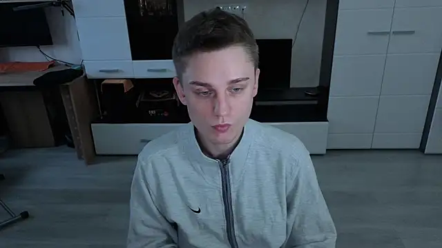 angryzan online show from November 29, 2025, 11:32 am