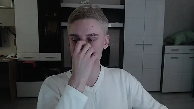 angryzan online show from February 21, 2025, 10:50 am