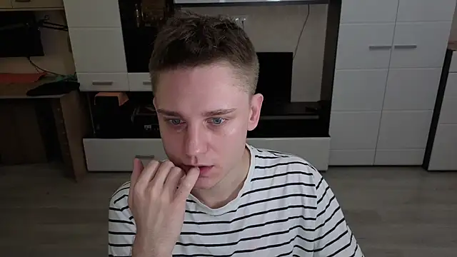 angryzan online show from November 7, 2025, 7:02 am