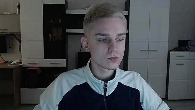 angryzan online show from February 19, 2025, 6:11 am