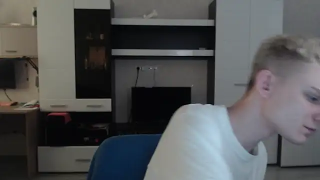 angryzan online show from February 27, 2025, 6:13 am