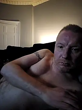 Snapshot of walker1979 chatting on December 19, 2025, 10:23 pm walker1979 online show from December 19, 2025, 10:23 pm