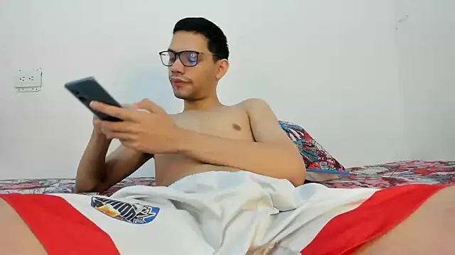 Diego-Monsalve online show from December 18, 2025, 9:40 pm