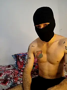 Diego-Monsalve online show from December 14, 2025, 9:42 pm