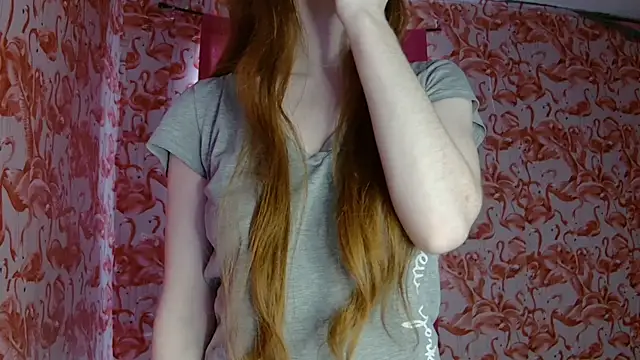 strawberrysmoothie online show from July 9, 2026, 7:35 pm