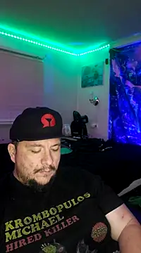 Snapshot of Spunonymous chatting on March 9, 2025, 4:05 am Spunonymous online show from March 9, 2025, 4:05 am