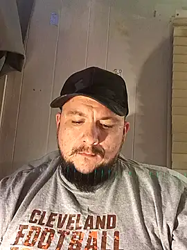 Snapshot of Spunonymous chatting on October 12, 2025, 9:21 am Spunonymous online show from October 12, 2025, 9:21 am