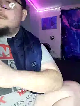 Snapshot of Spunonymous chatting on March 1, 2025, 11:58 pm Spunonymous online show from March 1, 2025, 11:58 pm