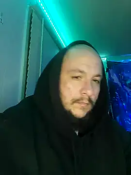 Snapshot of Spunonymous chatting on March 18, 2025, 1:35 am Spunonymous online show from March 18, 2025, 1:35 am