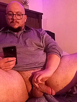 Snapshot of Spunonymous chatting on November 2, 2025, 10:53 am Spunonymous online show from November 2, 2025, 10:53 am