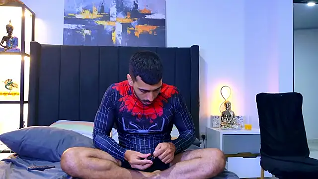 Snapshot of muscle_ares chatting on February 21, 2026, 12:01 am muscle ares online show from February 21, 2026, 12:01 am