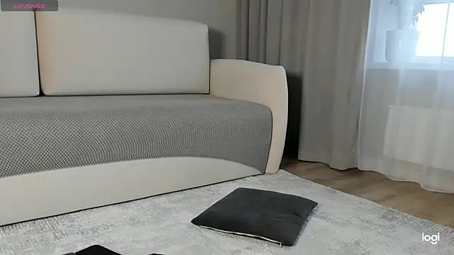 AmelinaLove online show from September 28, 2025, 2:07 am