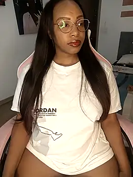 Snapshot of kitty__blackgl chatting on February 22, 2025, 10:40 am kitty blackgl online show from February 22, 2025, 10:40 am