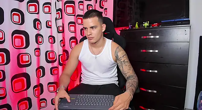 Snapshot of jacob_firexx chatting on February 28, 2025, 1:05 am jacob firexx online show from February 28, 2025, 1:05 am