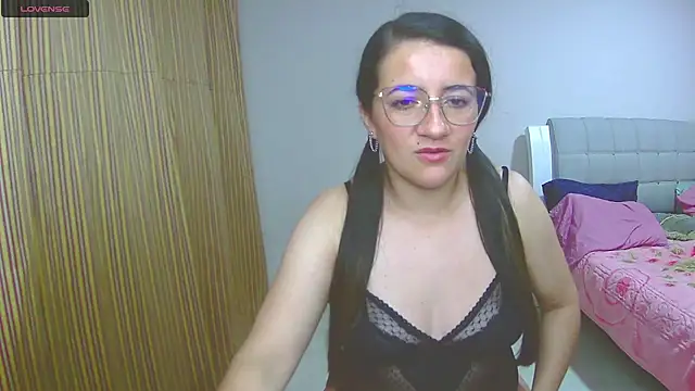 Dayanna Smitt online show from March 2, 2025, 12:20 am