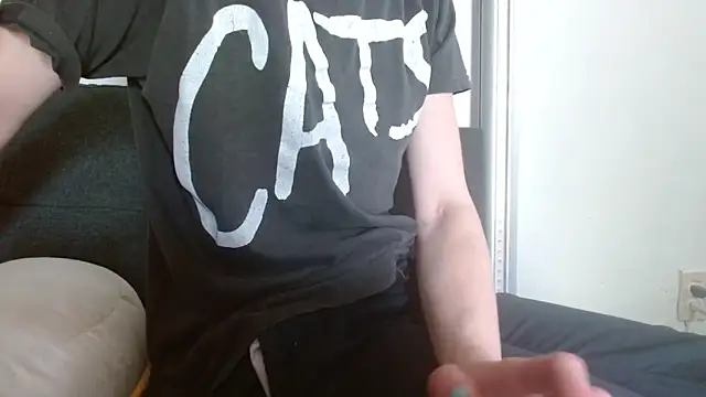 watermellonpussy online show from April 27, 2026, 8:18 pm