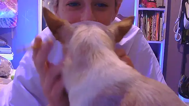 Snapshot of watermellonpussy chatting on October 27, 2025, 8:15 am watermellonpussy online show from October 27, 2025, 8:15 am