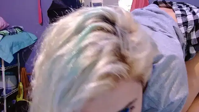 Snapshot of watermellonpussy chatting on November 21, 2025, 4:50 pm watermellonpussy online show from November 21, 2025, 4:50 pm