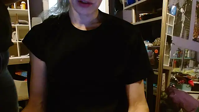 Snapshot of watermellonpussy chatting on November 26, 2025, 4:12 am watermellonpussy online show from November 26, 2025, 4:12 am