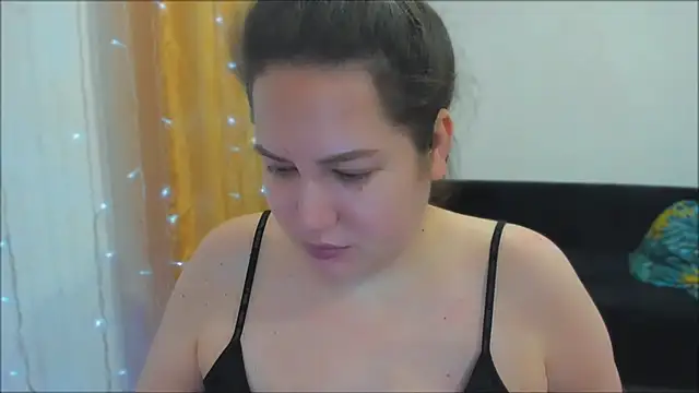  madalexa  online show from October 30, 2025, 6:16 pm