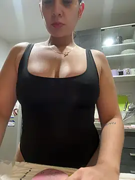 Snapshot of GabriellaFerrer chatting on February 25, 2025, 12:03 am GabriellaFerrer online show from February 25, 2025, 12:03 am