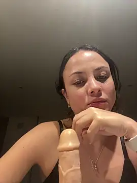 Megan Rodrigo online show from July 10, 2026, 12:32 am