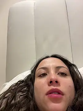 Megan Rodrigo online show from June 27, 2026, 5:46 am