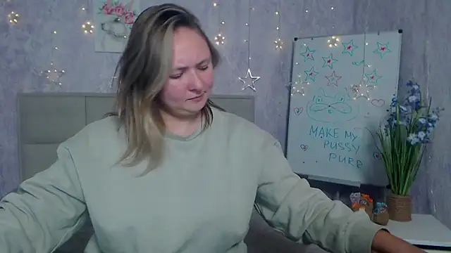 SallyVerda online show from November 11, 2025, 6:36 pm