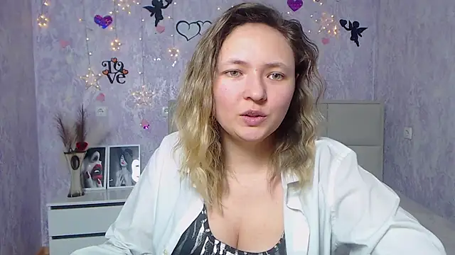 SallyVerda online show from February 27, 2025, 1:41 am