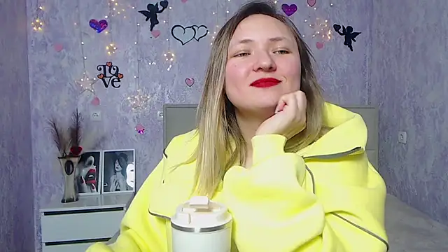 SallyVerda online show from February 26, 2025, 12:52 am