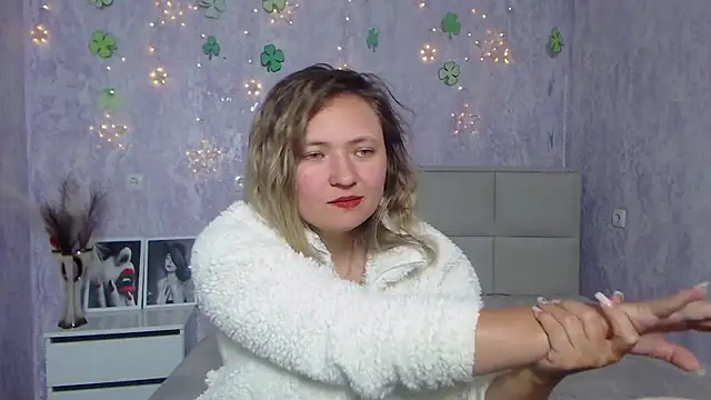 SallyVerda online show from March 19, 2025, 12:59 am