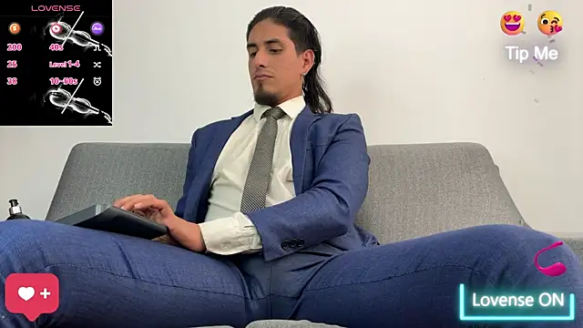 Tom blunt96 online show from September 30, 2025, 7:20 pm