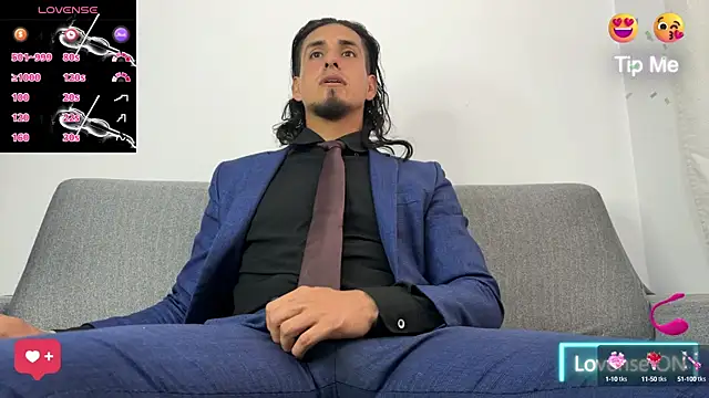 Tom blunt96 online show from October 30, 2025, 5:32 pm