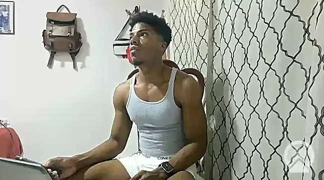 Snapshot of andrews2399 chatting on January 23, 2025, 11:36 pm andrews2399 online show from January 23, 2025, 11:36 pm