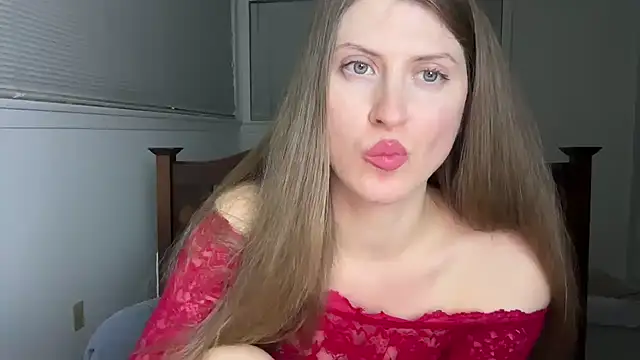 Snapshot of YUMIandbigWOLF chatting on February 8, 2026, 5:27 am YUMIandbigWOLF online show from February 8, 2026, 5:27 am