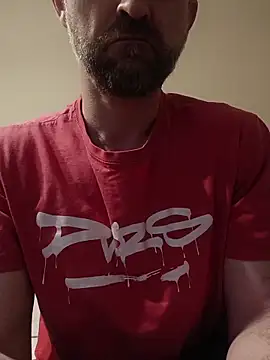 Snapshot of niesmialy39oon chatting on March 23, 2026, 5:35 pm niesmialy39oon online show from March 23, 2026, 5:35 pm