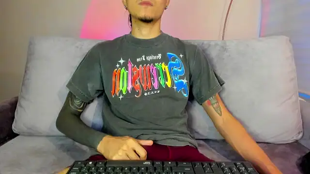 chromeheart  online show from June 3, 2026, 11:20 pm