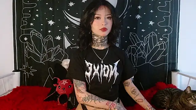 Isabella  dark online show from October 17, 2025, 9:49 pm