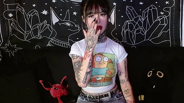 Isabella  dark online show from November 29, 2025, 1:39 am