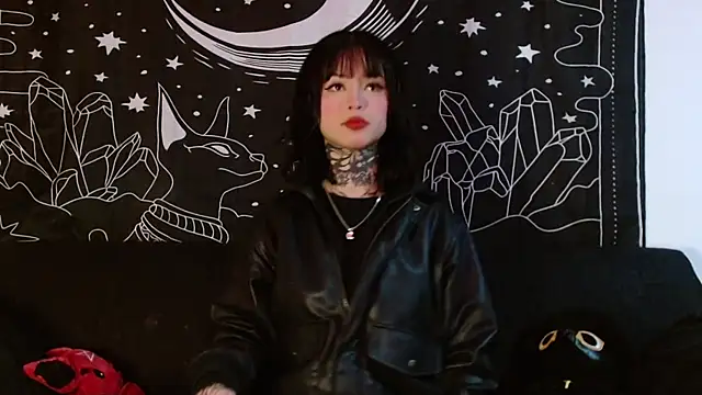 Isabella  dark online show from November 10, 2025, 3:55 am