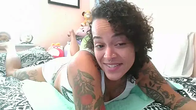 kinkyfocks online show from October 15, 2025, 3:31 pm