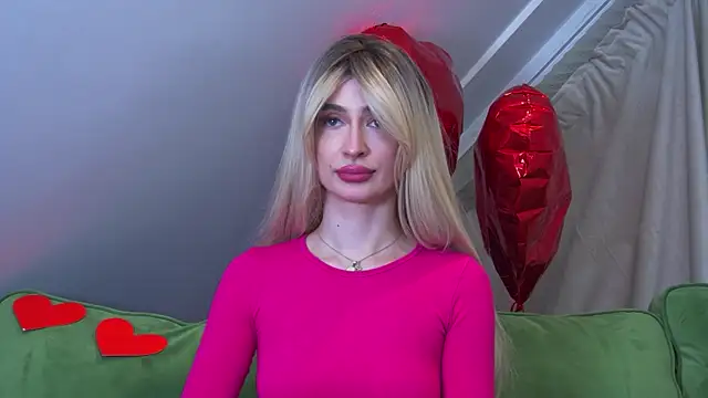 Snapshot of MarieKarma chatting on March 1, 2025, 1:32 am MarieKarma online show from March 1, 2025, 1:32 am