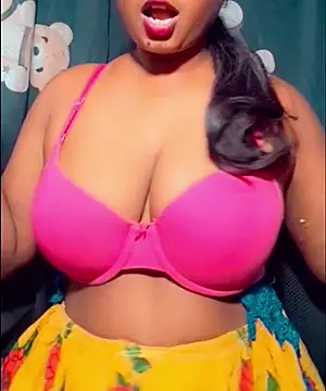 SLteena online show from July 26, 2026, 3:41 pm