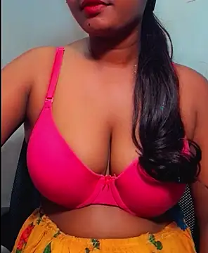 SLteena online show from February 5, 2026, 2:29 am