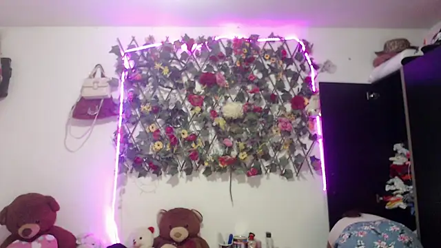 sexysusan4you online show from February 28, 2026, 4:39 pm