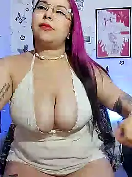 Snapshot of Hada_dracanae chatting on January 26, 2025, 1:20 am Hada dracanae online show from January 26, 2025, 1:20 am