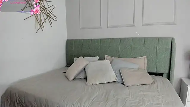 Sussanewolf online show from March 7, 2026, 12:10 pm