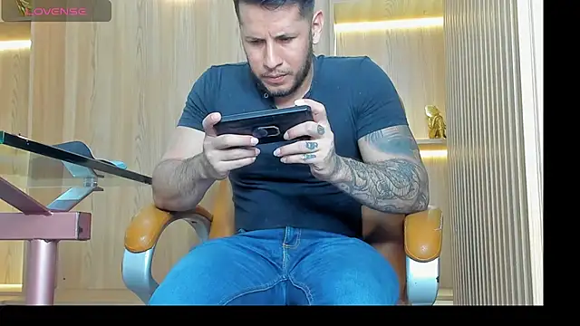 George Diesell online show from October 18, 2025, 8:55 pm