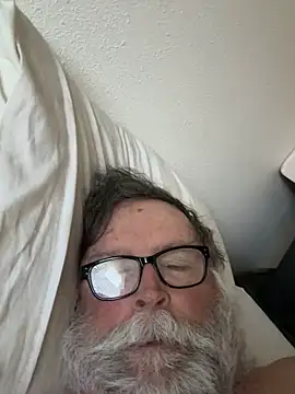 Drummajor online show from November 7, 2025, 3:38 pm