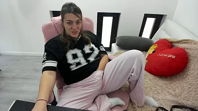 Dyana Kaylinn online show from March 12, 2026, 5:24 am